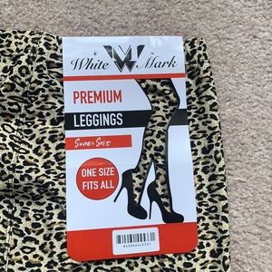 Leopard print leggings